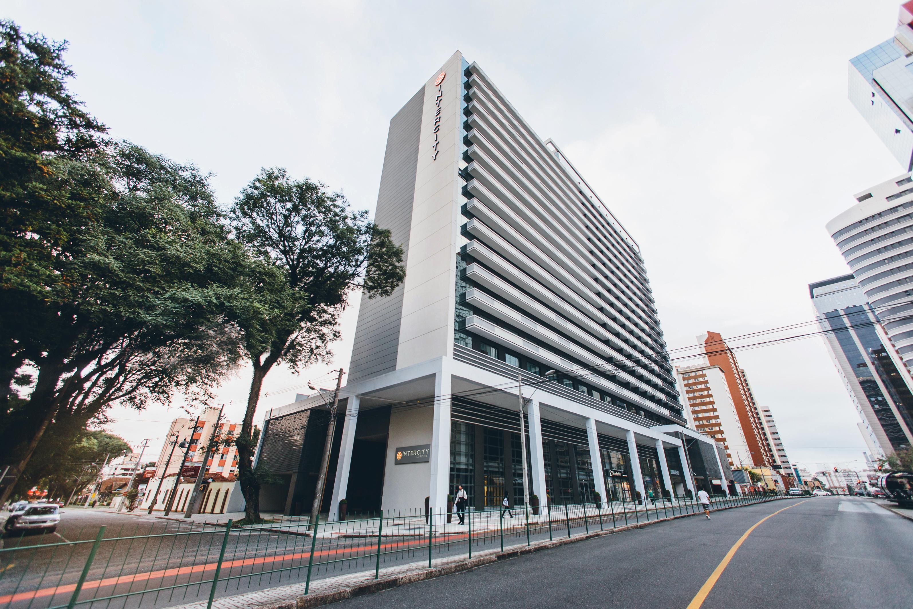 Intercity Curitiba Centro Civico Hotel Екстериор снимка